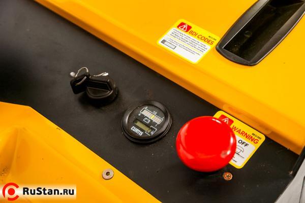 Штабелер электрический самоходный с платформой TOR 1,5т 3,3м ES15DE фото №4 Штабелер электрический самоходный с платформой TOR 1,5т 3,3м ES15DE фото №4