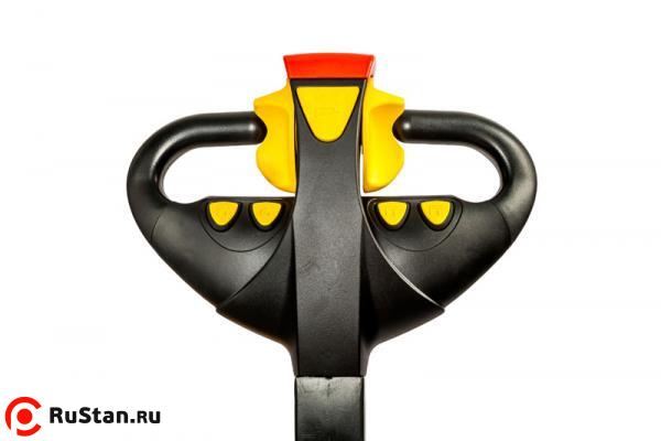 Штабелер электрический самоходный TOR 1,2т 3,0м WS12S-3000 фото №3 Штабелер электрический самоходный TOR 1,2т 3,0м WS12S-3000 фото №3