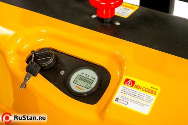 Штабелер электрический самоходный TOR 1,5т 3,0м WS15SL-3000 фото №4 Штабелер электрический самоходный TOR 1,5т 3,0м WS15SL-3000 фото №4