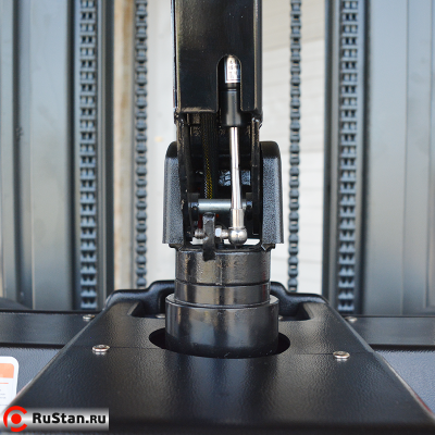 Самоходный Штабелер с Платформой для Оператора BX-4520 OXLIFT 4,5 м 2000 кг фото №4 Самоходный Штабелер с Платформой для Оператора BX-4520 OXLIFT 4,5 м 2000 кг фото №4