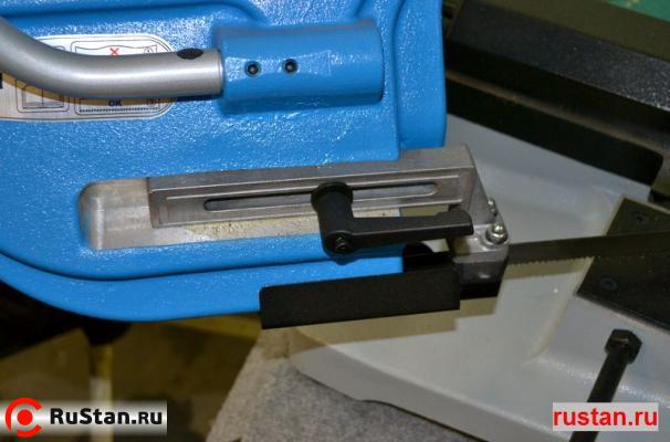 Переносной настольный ленточнопильный станок 349V JET - зажим ножовочного полотна, компания "РуСтан" фото №10 JET J-349V фото №10