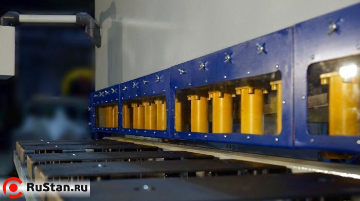 Гидравлические гильотинные ножницы НГ3428 фото №10 Гидравлические гильотинные ножницы НГ3428 фото №10