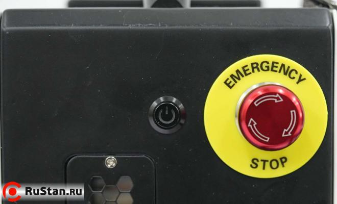 Ручной аппарат лазерной очистки металла от ржавчины и краски RAPTOR F100WR фото №10 RAPTOR F100WR фото №10