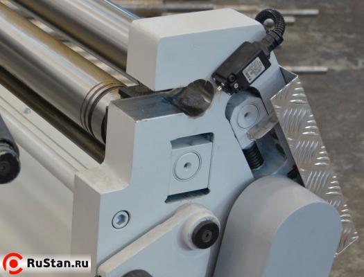 Вальцовочный станок электрический RM 1270x90 фото №3 Вальцы RM 1270x90 фото №3