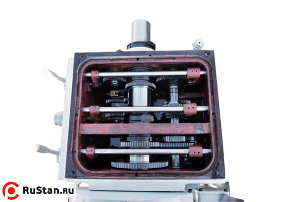 12-ти ступенчатая коробка передач, изготовленная из качественной конструкционной стали, развивает большой крутящий момент на малых оборотах. фото №18 METAL MASTER Z46100 фото №18