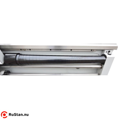 На ходовой винт смонтирован защитный кожух для защиты от стружки. фото №7 METAL MASTER Z46150 фото №7