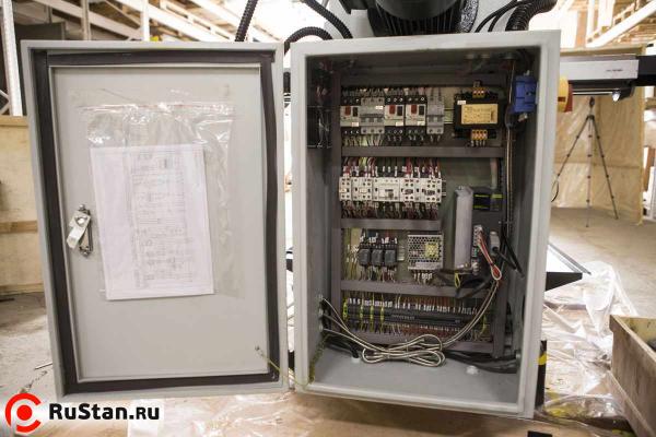 Широкоуниверсальный фрезерный станок STALEX MUF150 Servo фото №13 MUF150 Servo фото №13